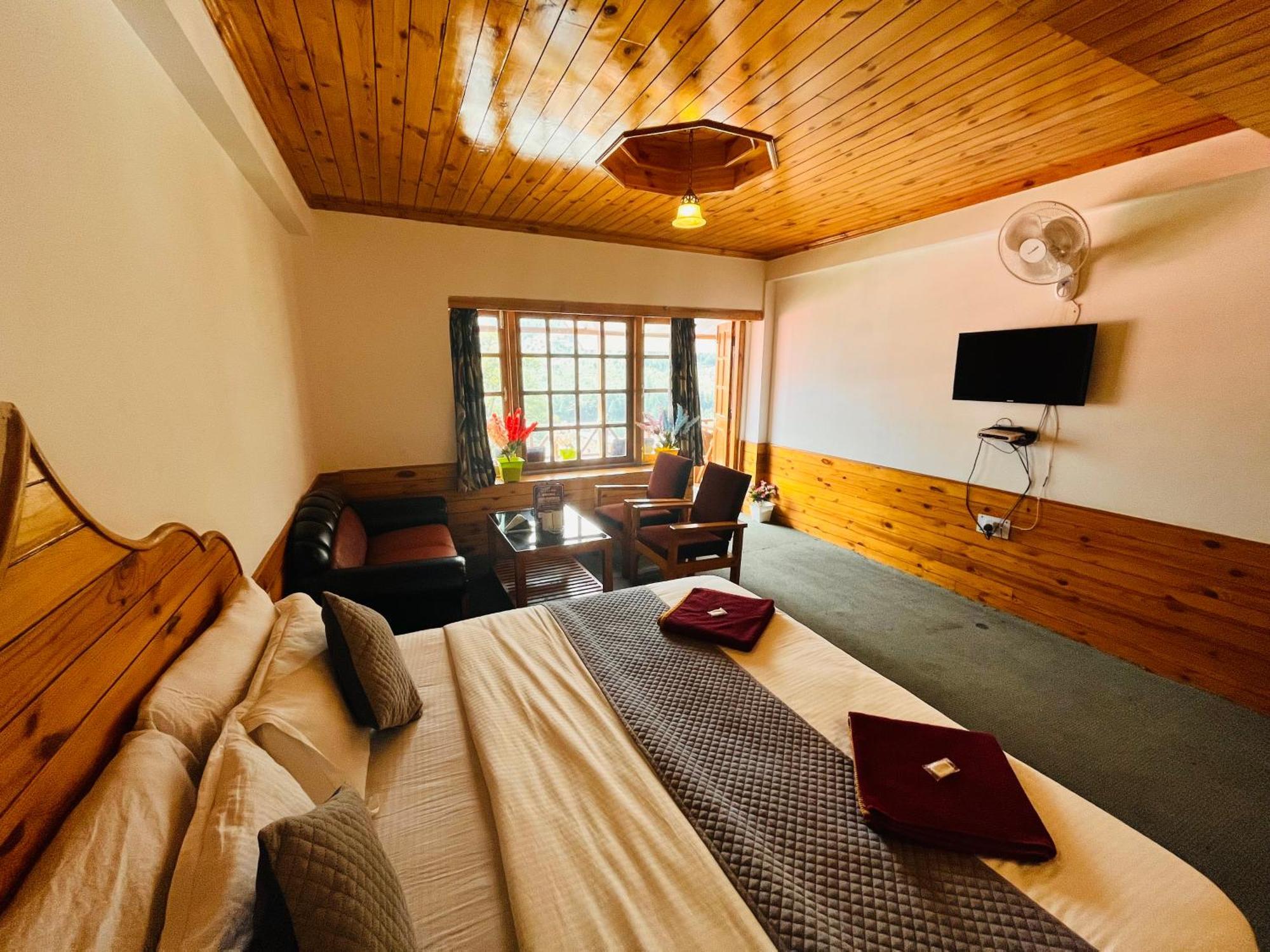 The Sita Classic - Selling In Hotel Manali (Himachal Pradesh)