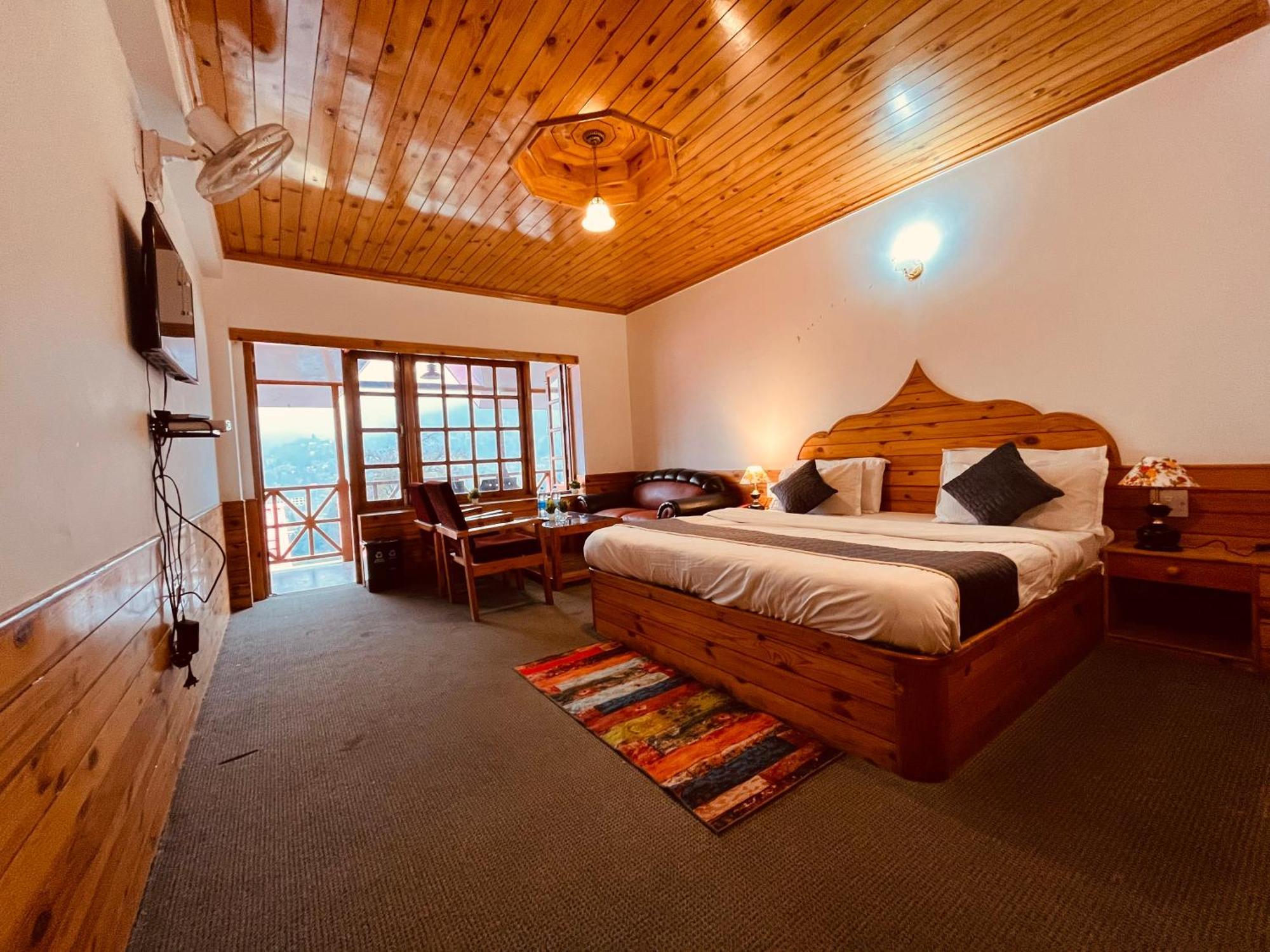 The Sita Classic - Selling In Manali (Himachal Pradesh)